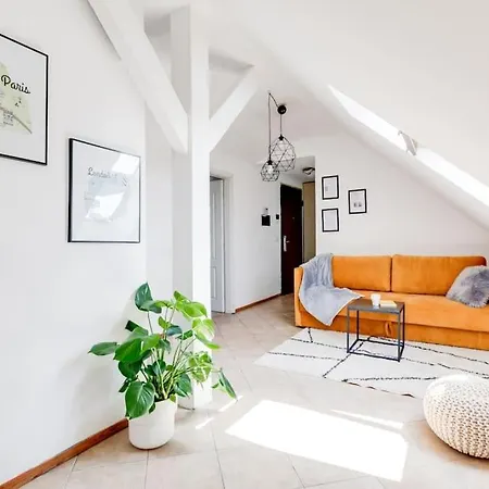 Cozy & Quiet Center Attic With Castle View - Vtub Appartement Prague