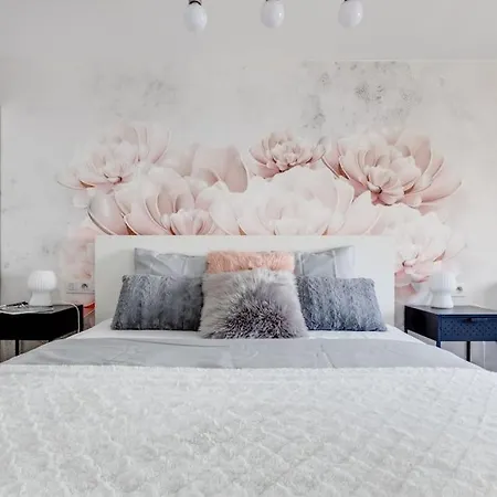 Cozy & Quiet Center Attic With Castle View - Vtub Apartman *