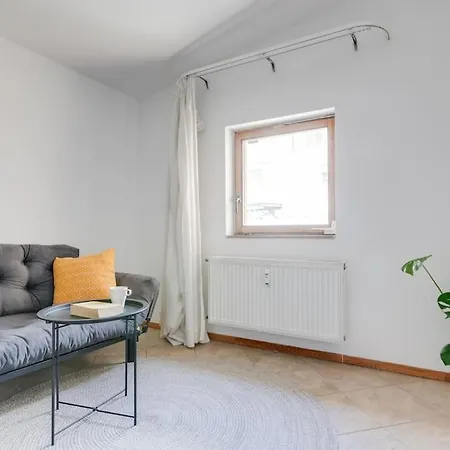 Cozy & Quiet Center Attic With Castle View - Vtub *